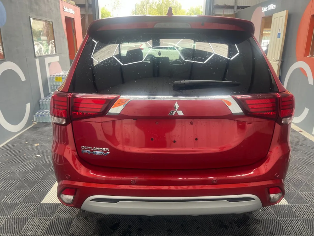 Mitsubishi Outlander 2019 MITSUBISHI OUTLANDER 4WD - Image 4
