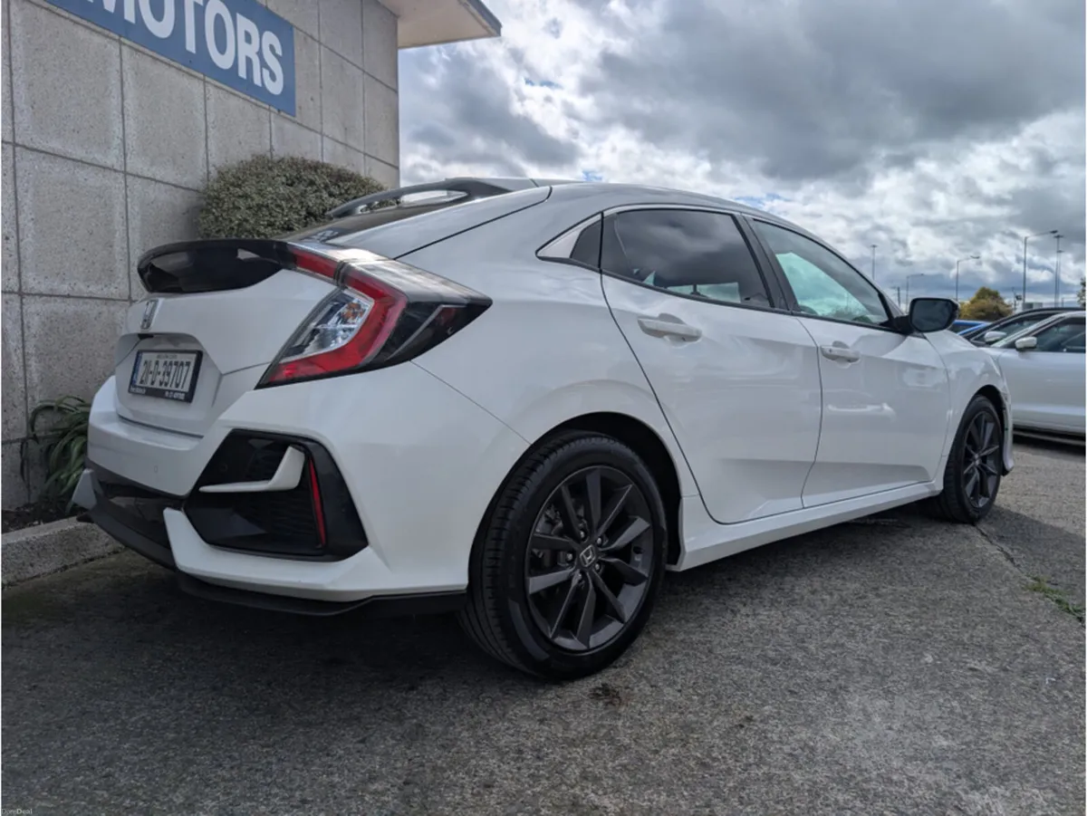 Honda Civic 1.0 PETROL //LOW MILES//REVERSE CAMERA - Image 6