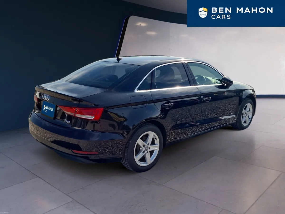 Audi A3 Attraction 1.4TSI Automatic - Image 5
