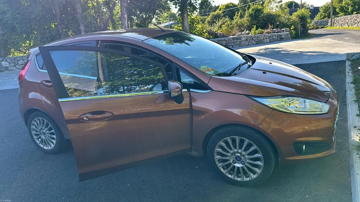 Ford Fiesta 2013 Fresh NCT until 08/2027.,NewTyres - Image 4