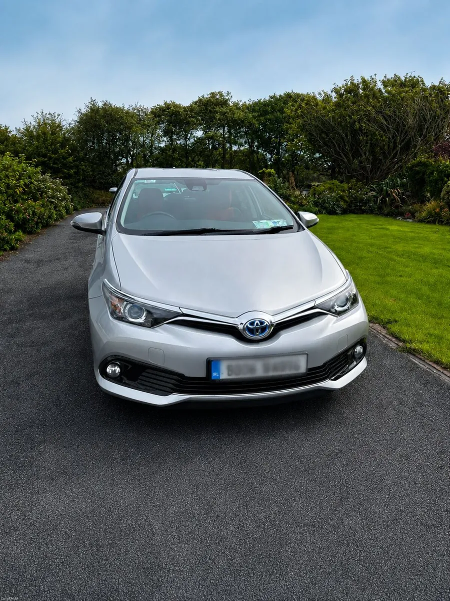 181 Toyota Auris Hybrid 1.8 Luna | 112,509 km | - Image 1