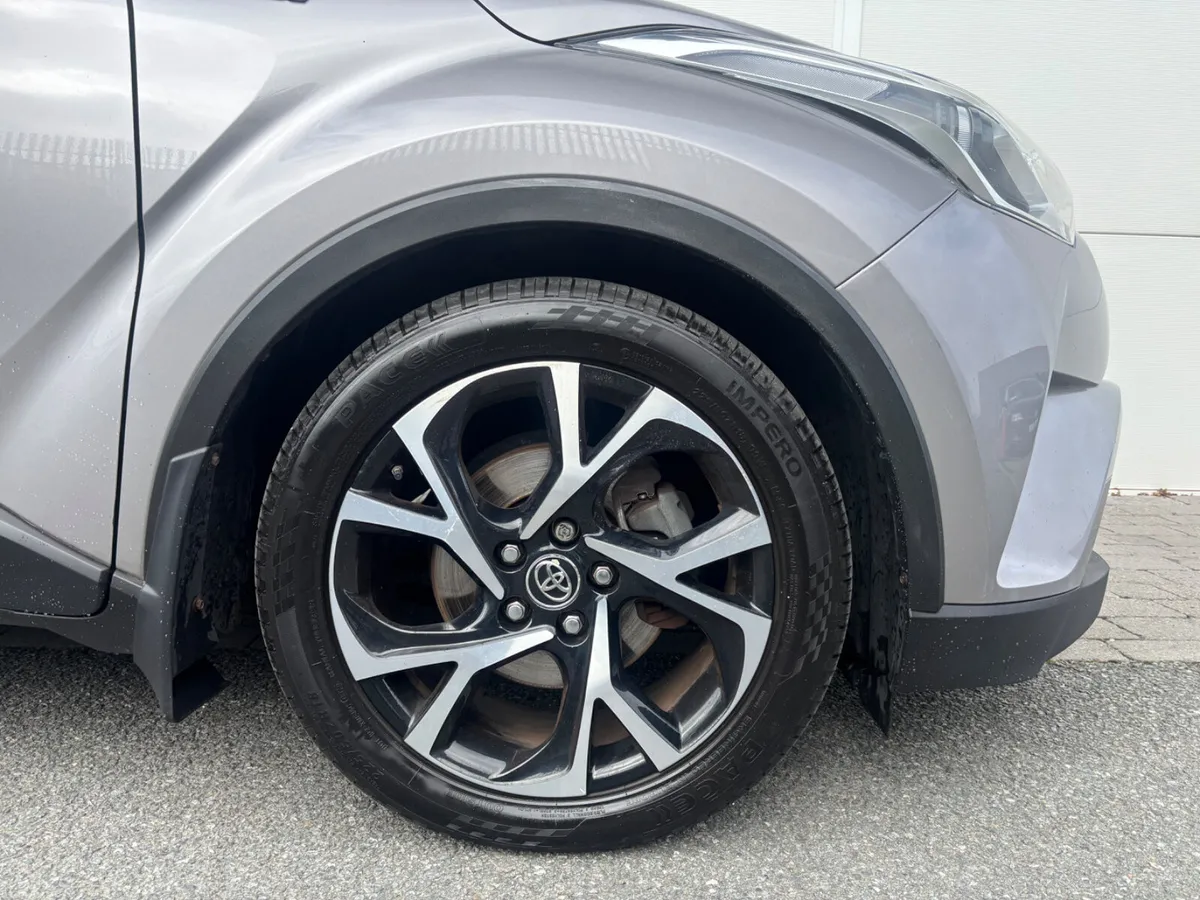 2019 TOYOTA CHR LUNA SPORT HYBRID A/T - Image 6