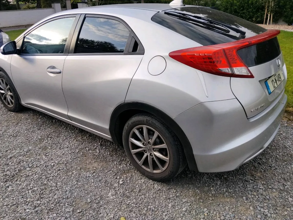 Honda civic - Image 3