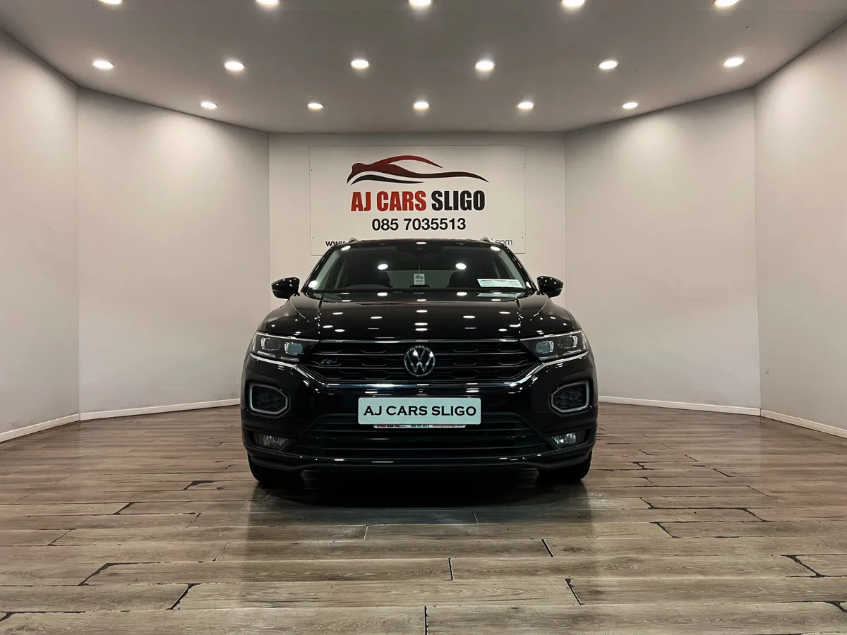 PANORAMIC ROOF • HIGH SPEC VW T-ROC RLINE 2.0 2021 - Image 3