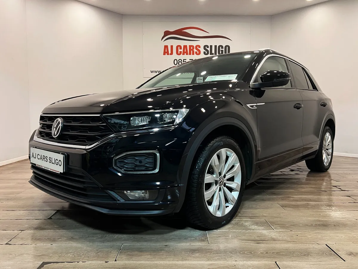 PANORAMIC ROOF • HIGH SPEC VW T-ROC RLINE 2.0 2021 - Image 6