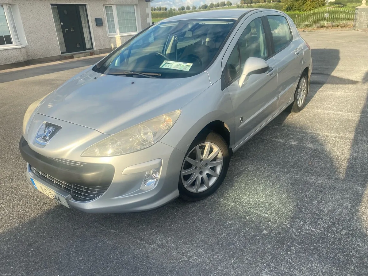 Car - Image 1