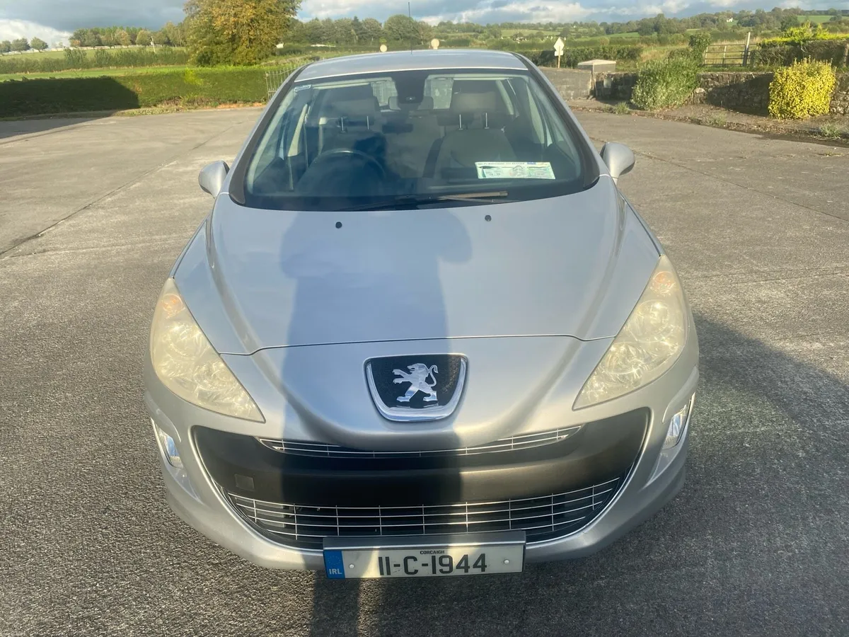Car - Image 4
