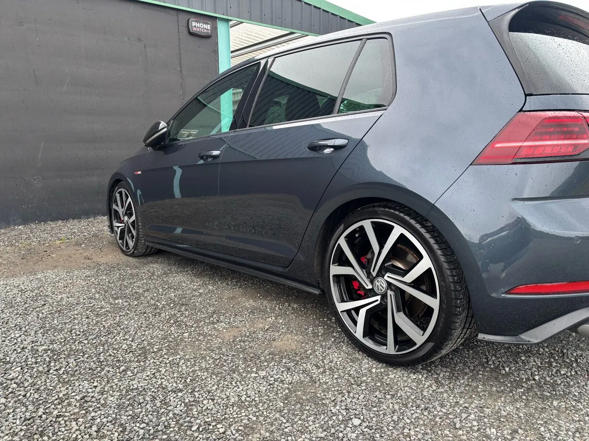 VW Golf GTI Performance - Image 3