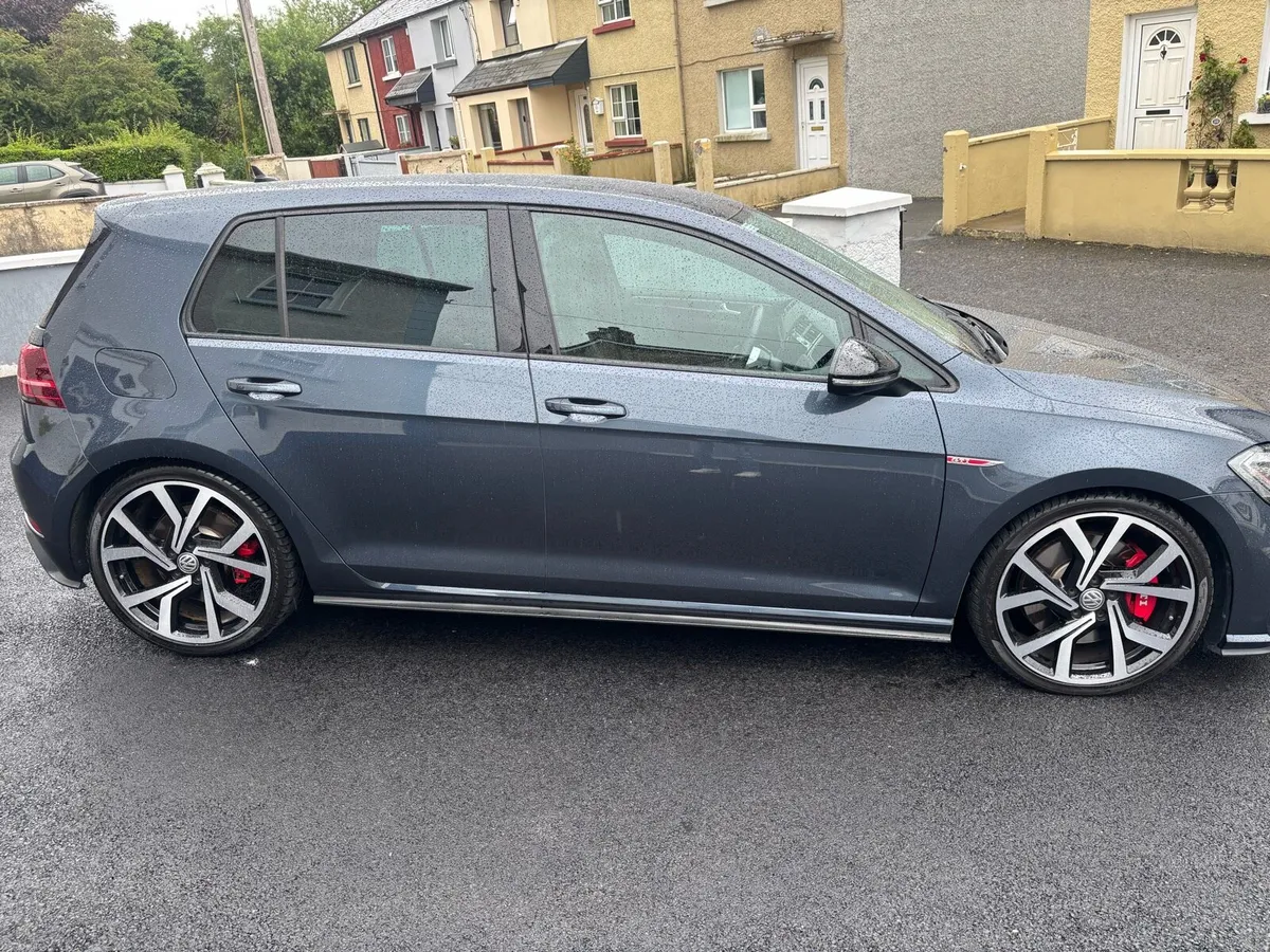 VW Golf GTI Performance - Image 6