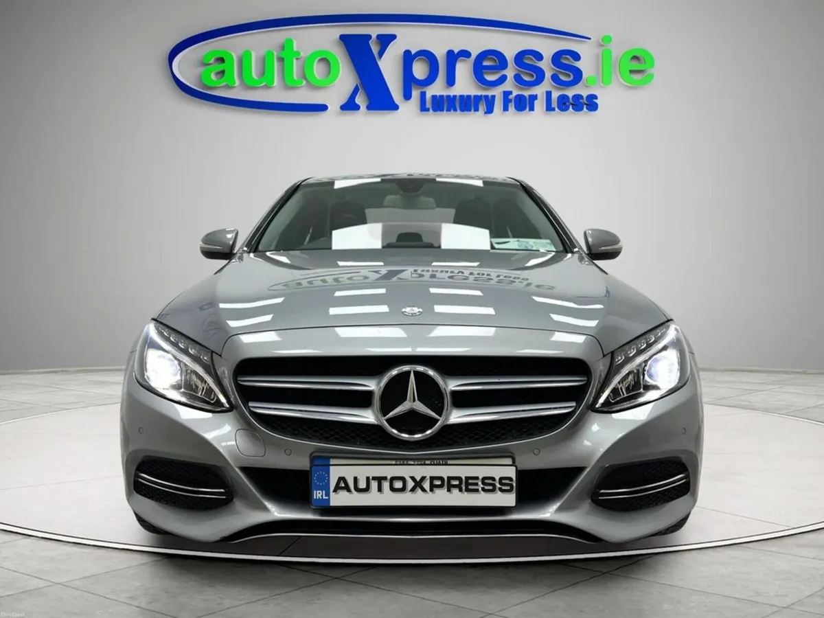 Mercedes-Benz C-Class C220 Sport, Reversing camera - Image 3
