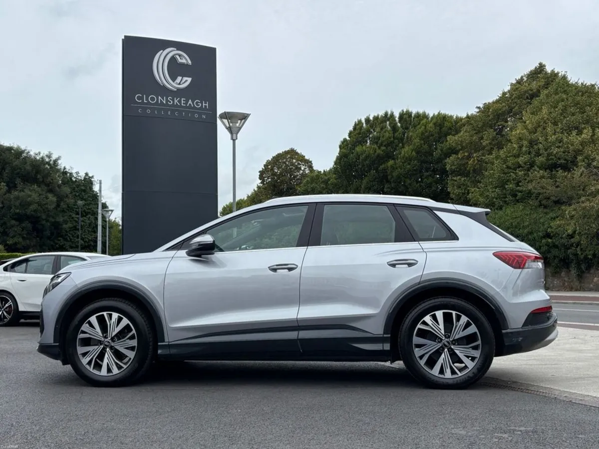 Audi Q4 E-tron 40 Sport 4DR Auto **Pan Roof** - Image 4
