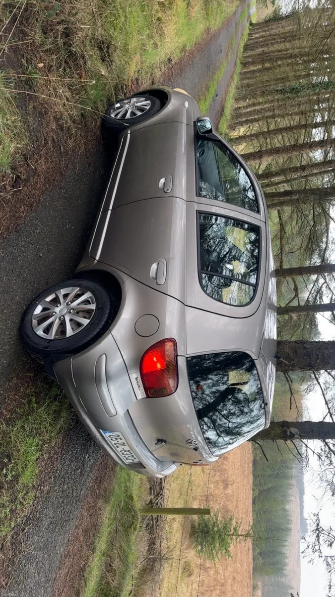 Toyota Yaris low miler - Image 2
