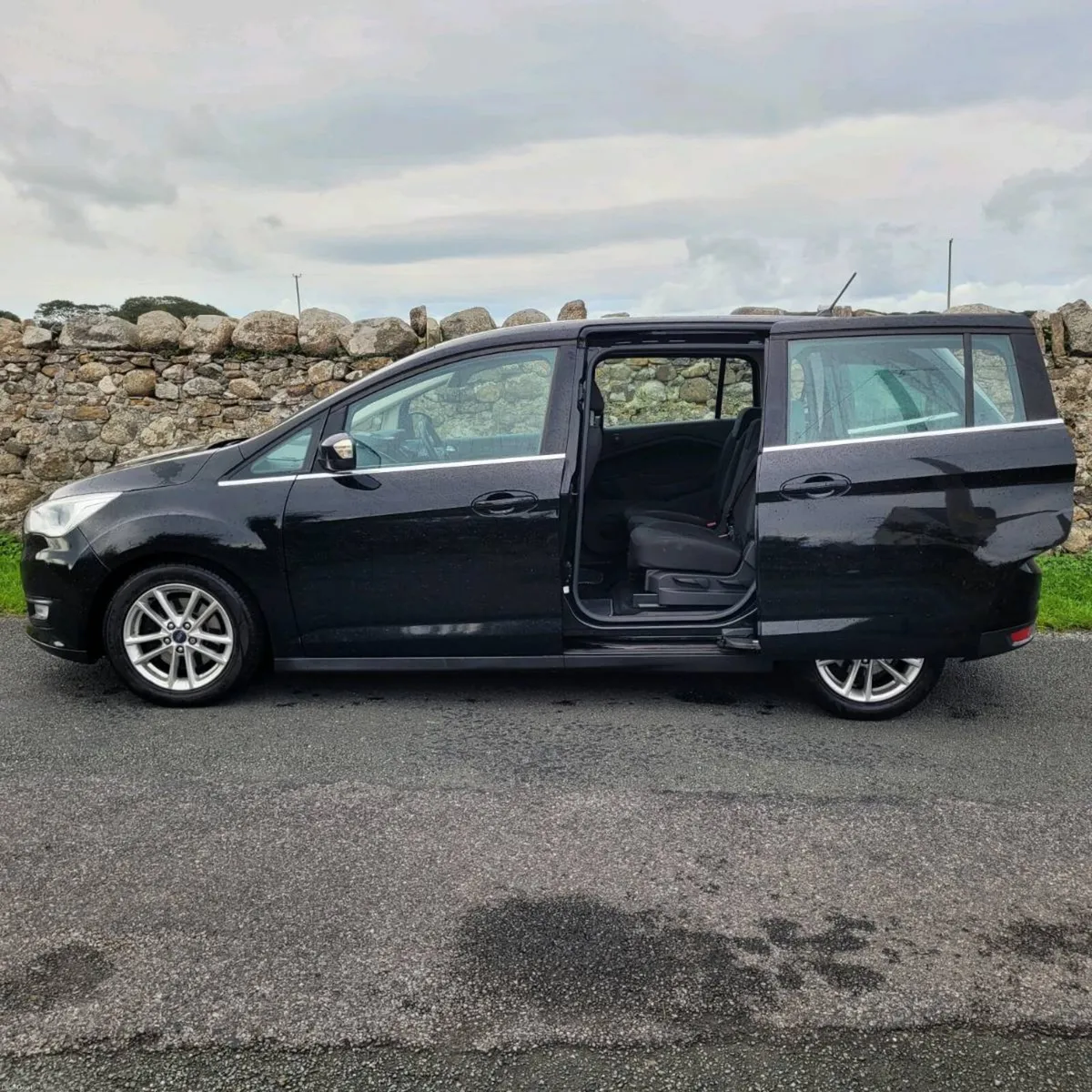 Ford Cmax 1.0 petrol - Image 4