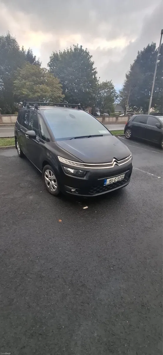 Citroen C4 7 seater - Image 1
