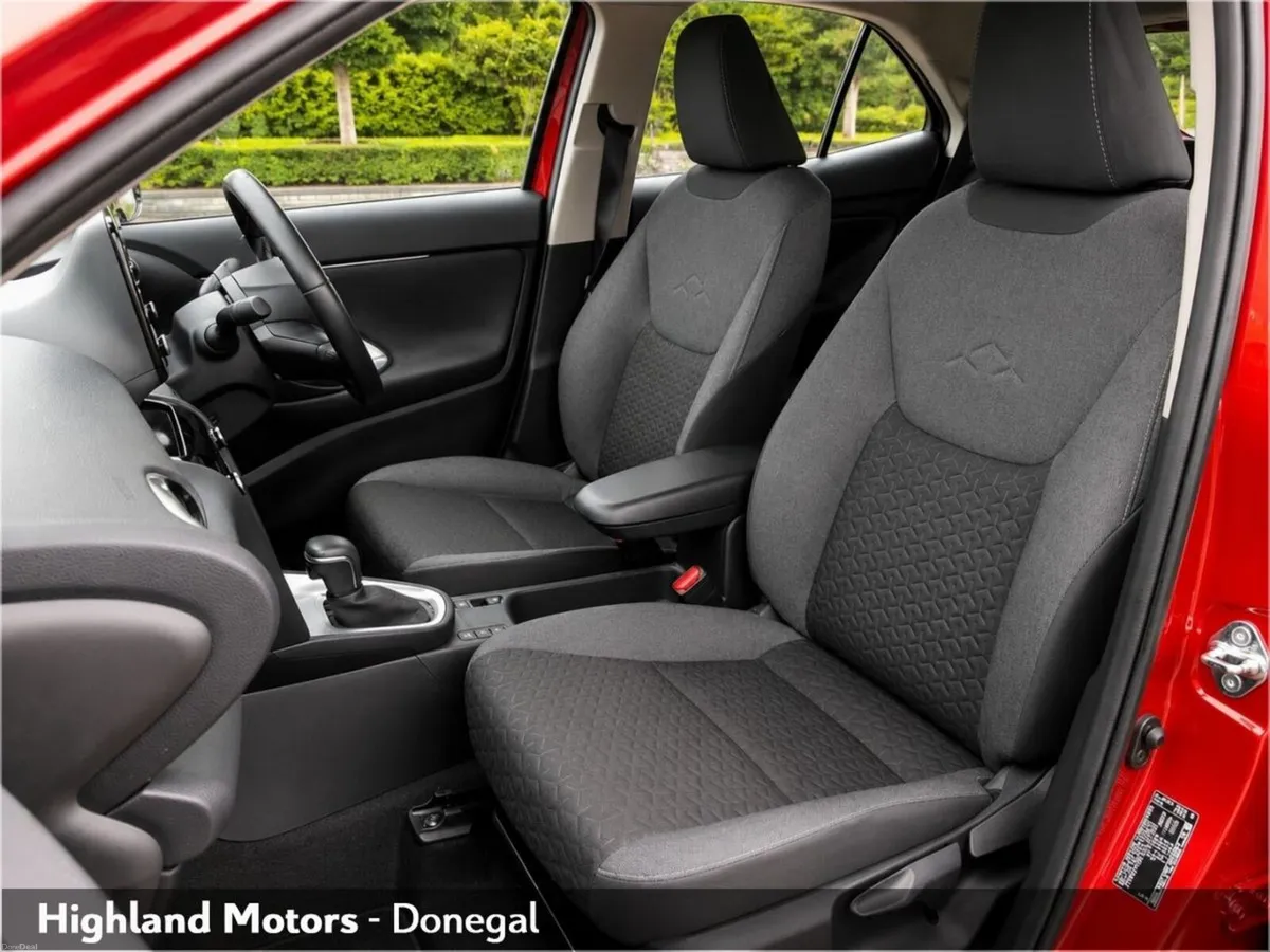 Toyota Yaris Cross 1.5 Hybrid CVT Luna - Image 5