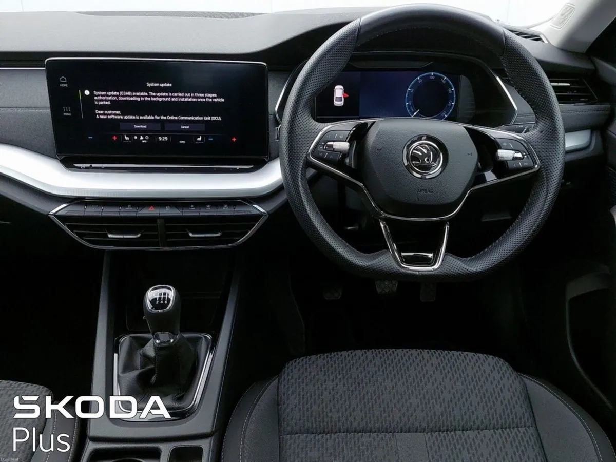 Skoda Octavia STYLE 2.0TDI 115HP 5DR ONE OWNER LOW - Image 2