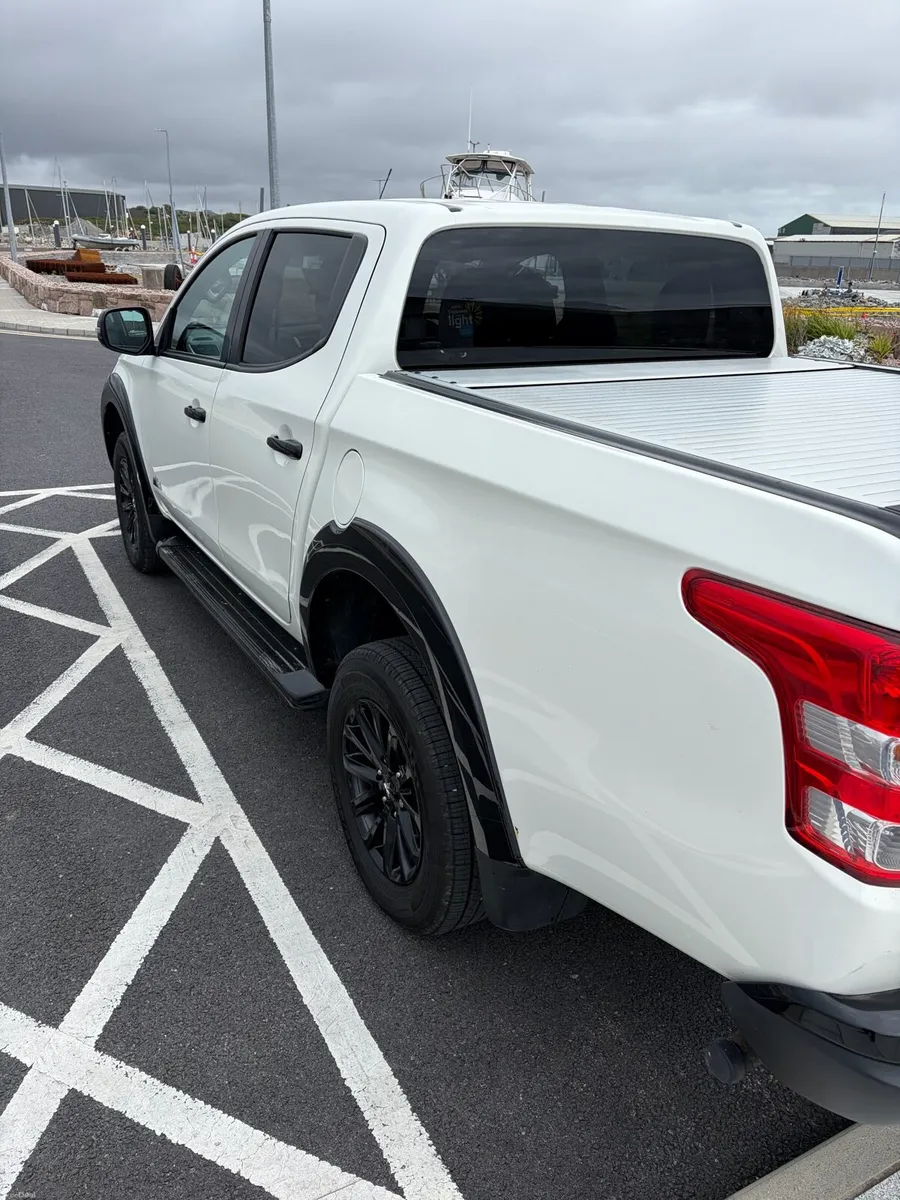 2020 Mitsubishi L200 Automatic No Vat - Image 5