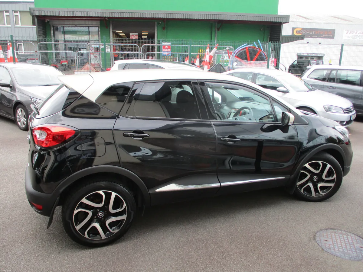 Renault Captur Signature  X Nav 1.5dci  2017 - Image 4