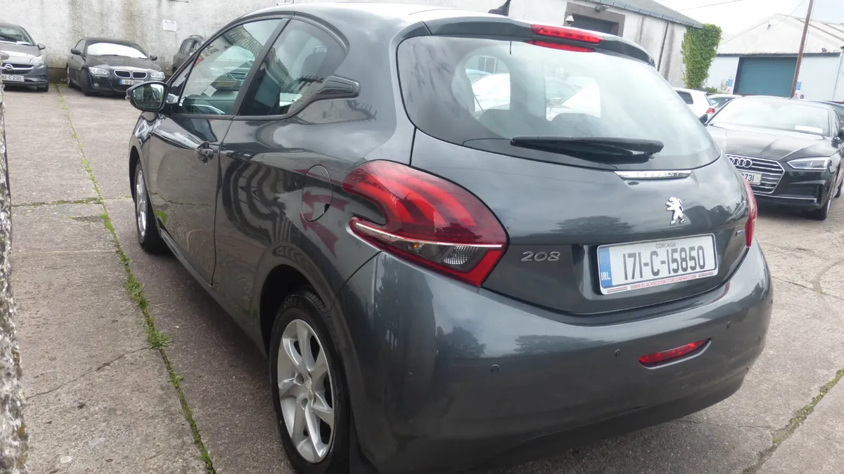 Peugeot 208 2017 - Image 4