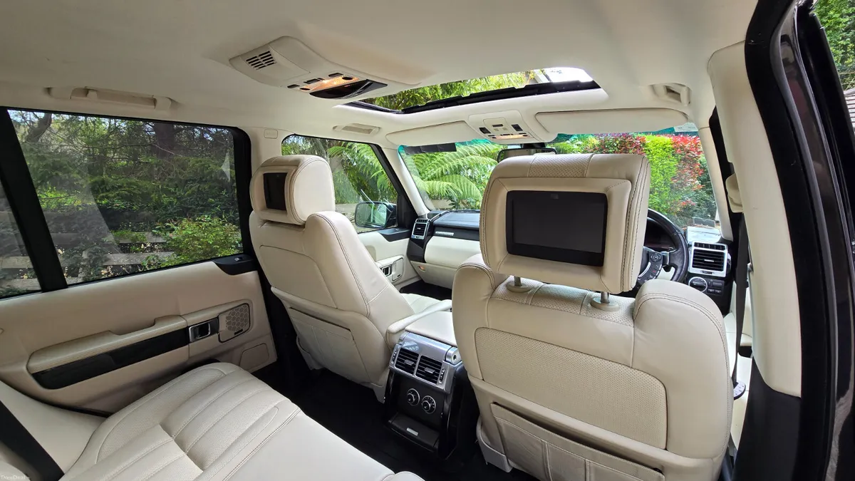 2011 Rover Range 4.4 Diesel €333 Tax to 08/2027 - Image 6