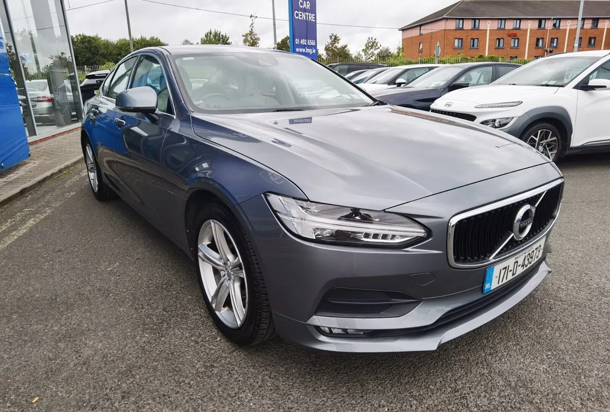 VOLVO S90 2.0 D3 MOMENTUM GEARTRONIC AUTOMATIC - Image 3