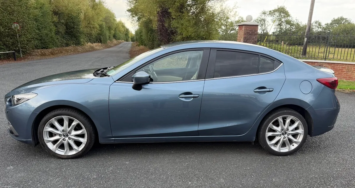 Mazda 3 - Image 3