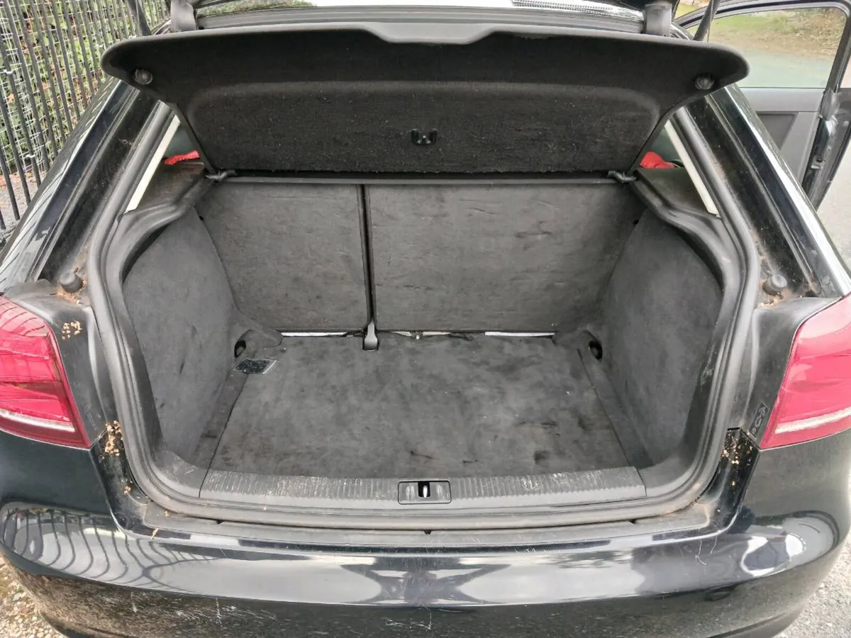 2010 AUDI A3 HATCHBACK 1.6 DIESEL - Image 4