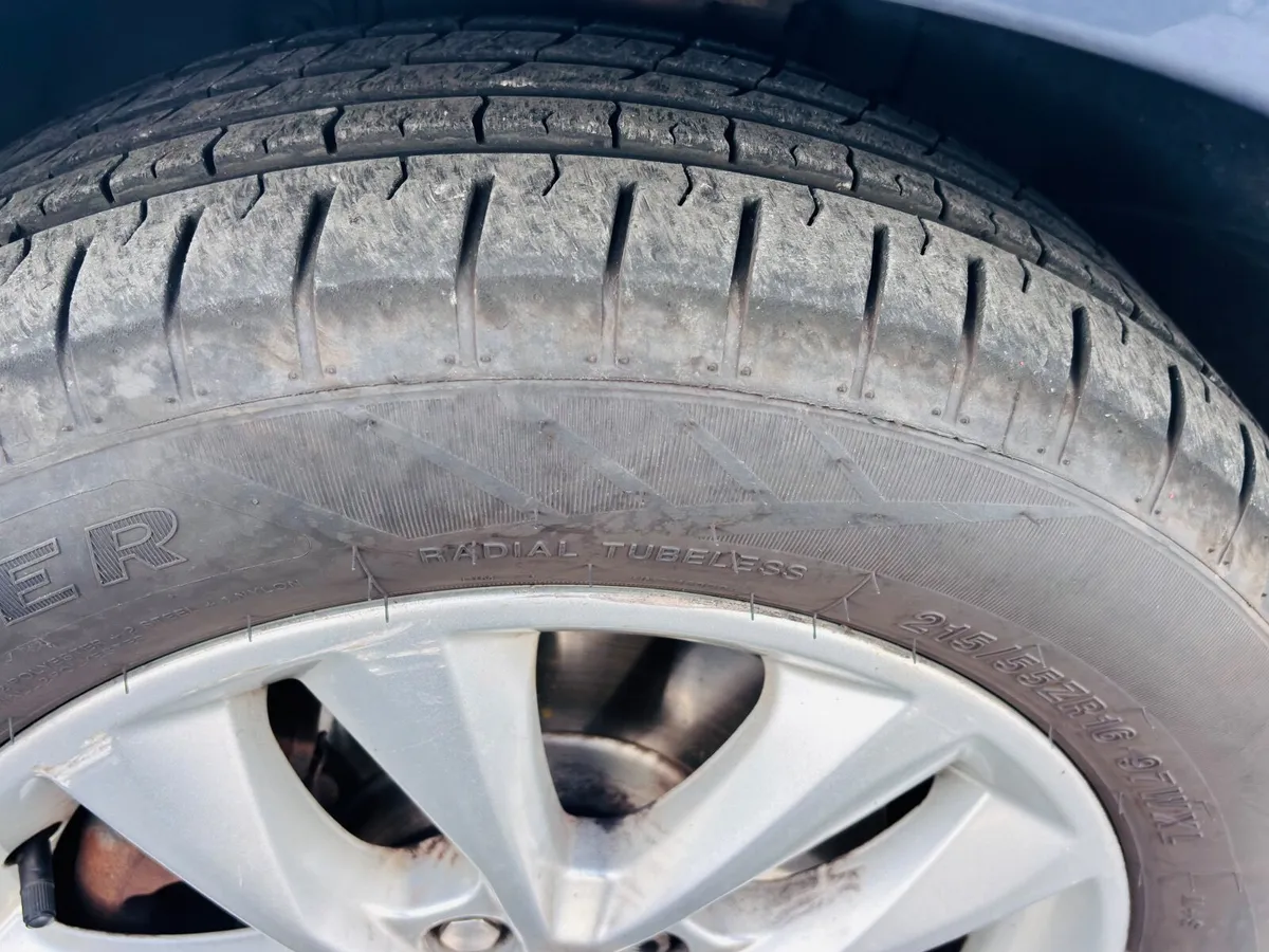Ford Mondeo 2011 - Image 4