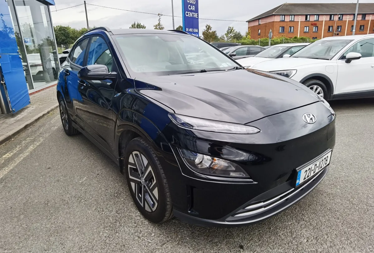 HYUNDAI KONA 64KWH EV PREMIUM - Image 3