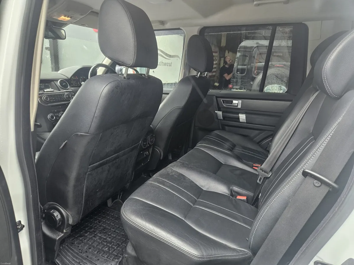 2014 Land Rover Discovery - Image 5
