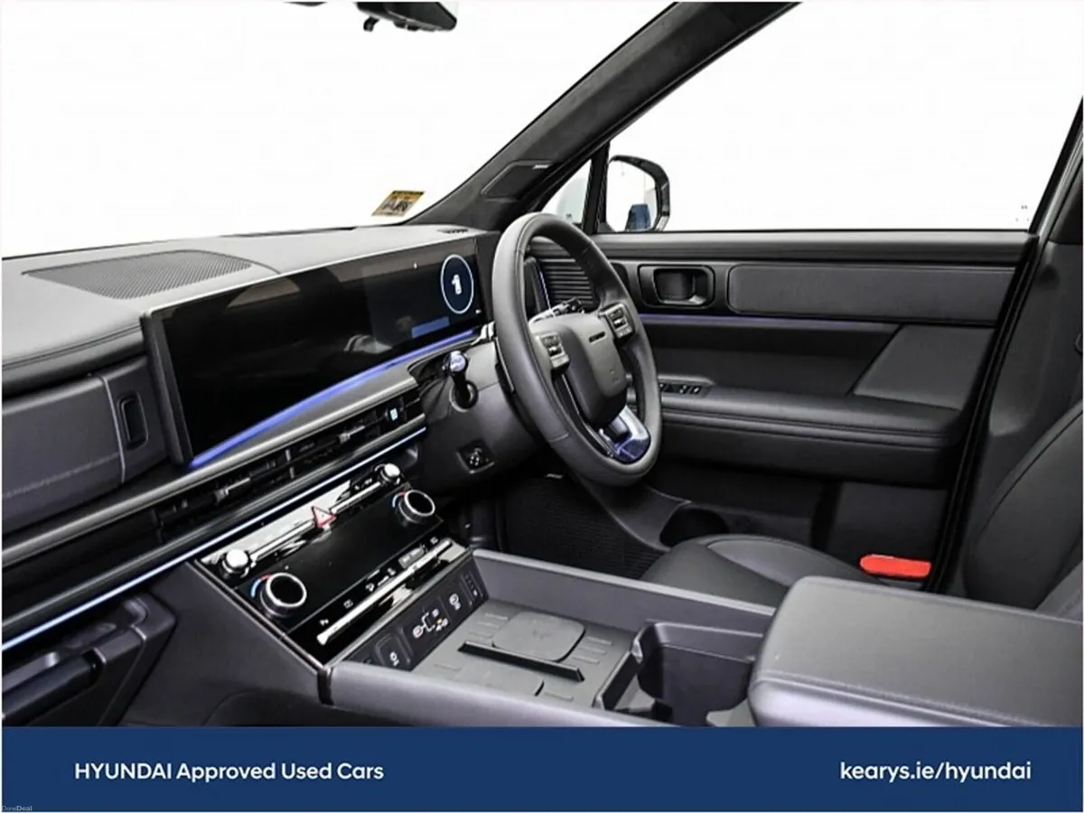Hyundai Santa Fe Premium Calligraphy PHEV - Image 5
