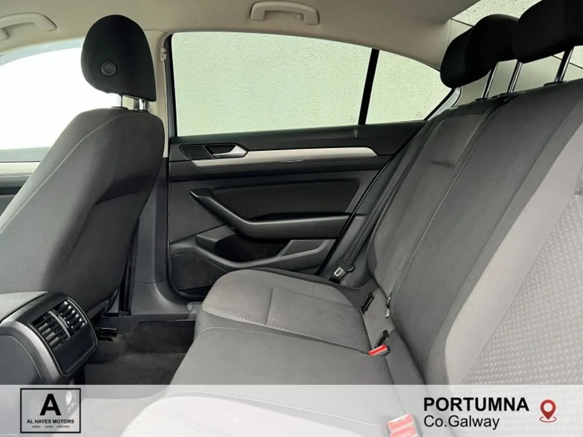 Volkswagen Passat 1.6 TDI 120HP Trendline - Image 5