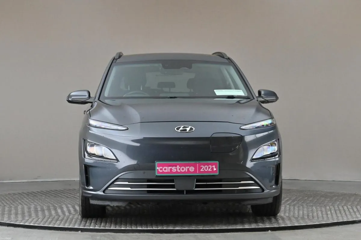 Hyundai KONA EV PREMIUM 64KWH - Image 2