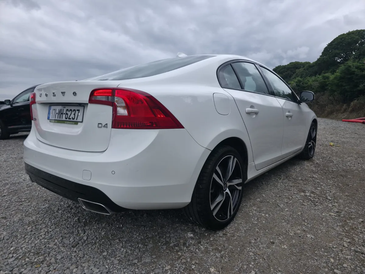 2017 Volvo S60 D4 Automatic - Image 5