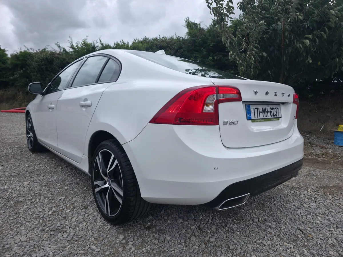 2017 Volvo S60 D4 Automatic - Image 3