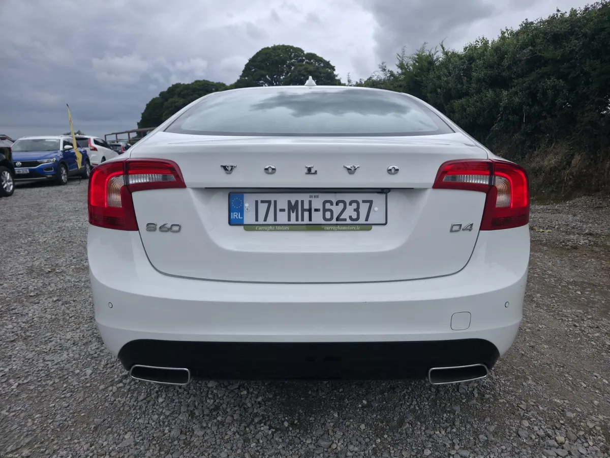 2017 Volvo S60 D4 Automatic - Image 4