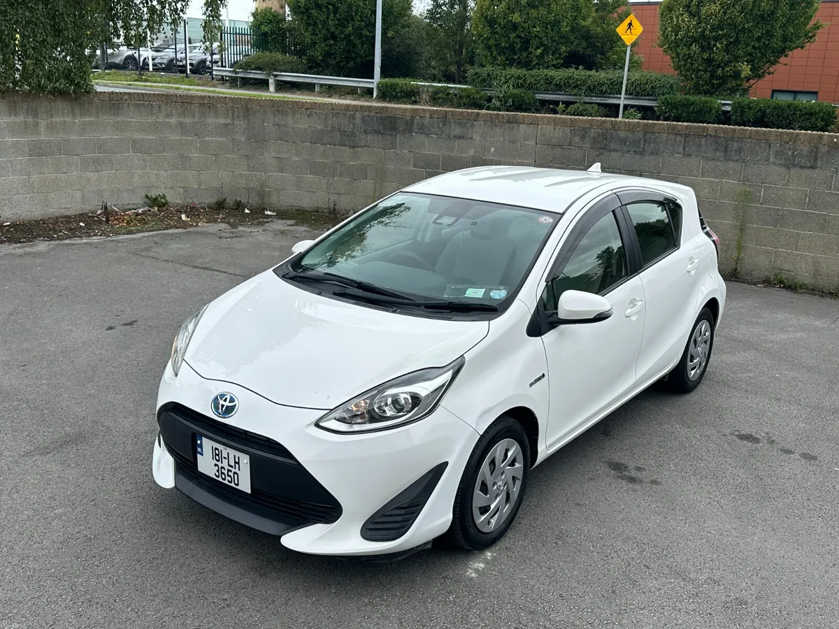 Toyota Aqua 2018,Automatic,1.5P/Hybrid+Nct04-28, - Image 2