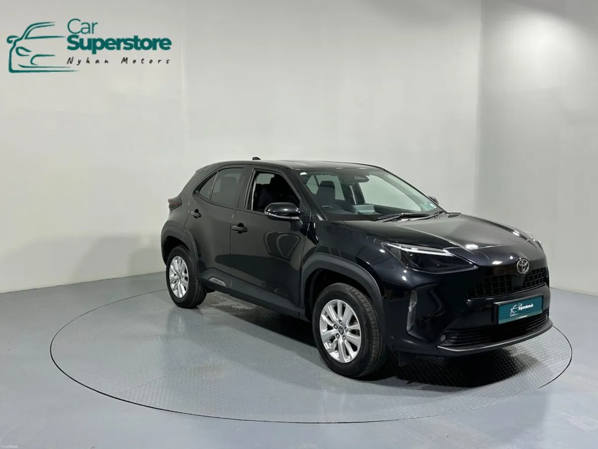 Toyota Yaris Cross Luna 1.5 Hybrid 242 - Image 1