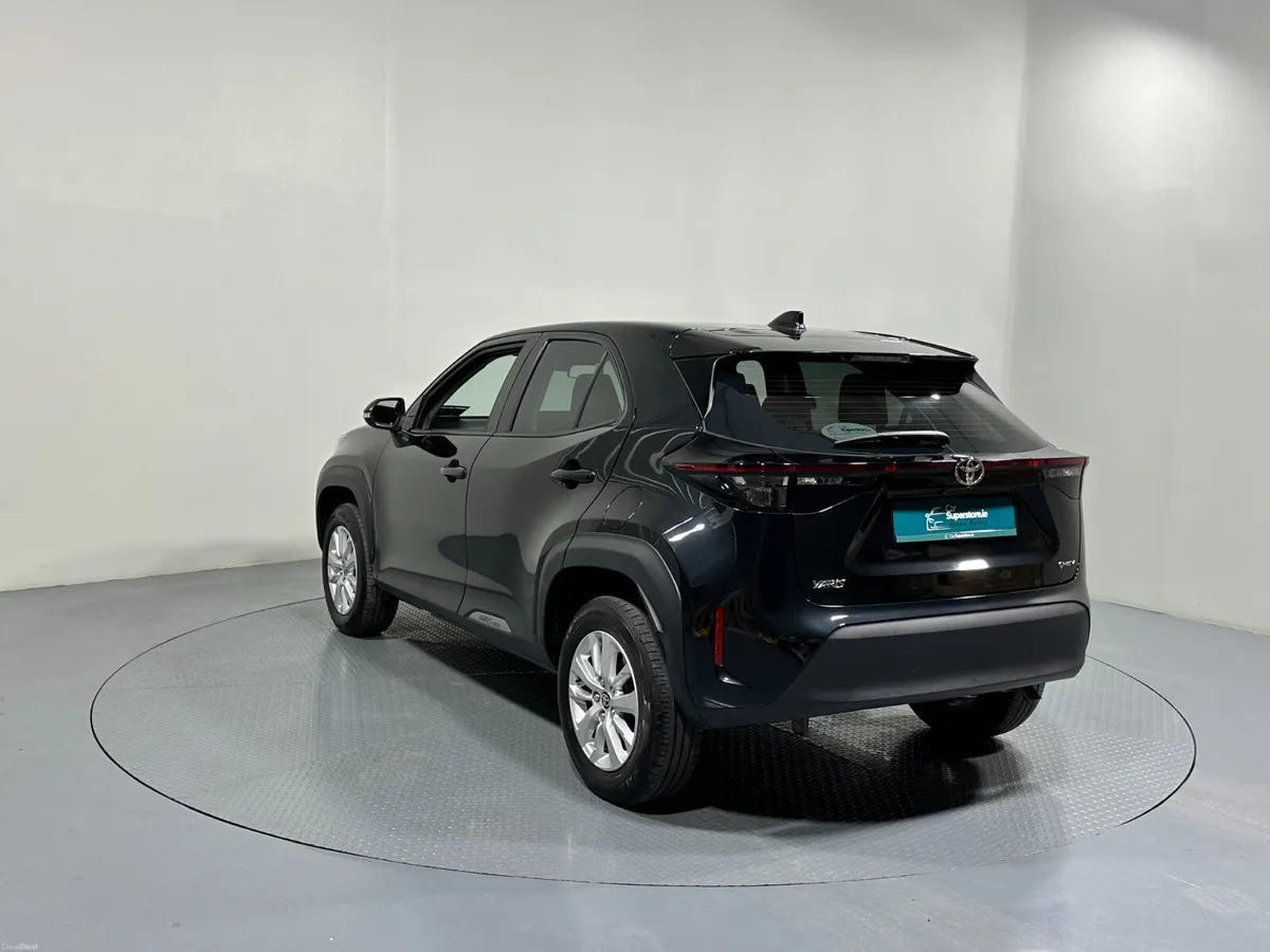 Toyota Yaris Cross Luna 1.5 Hybrid 242 - Image 5