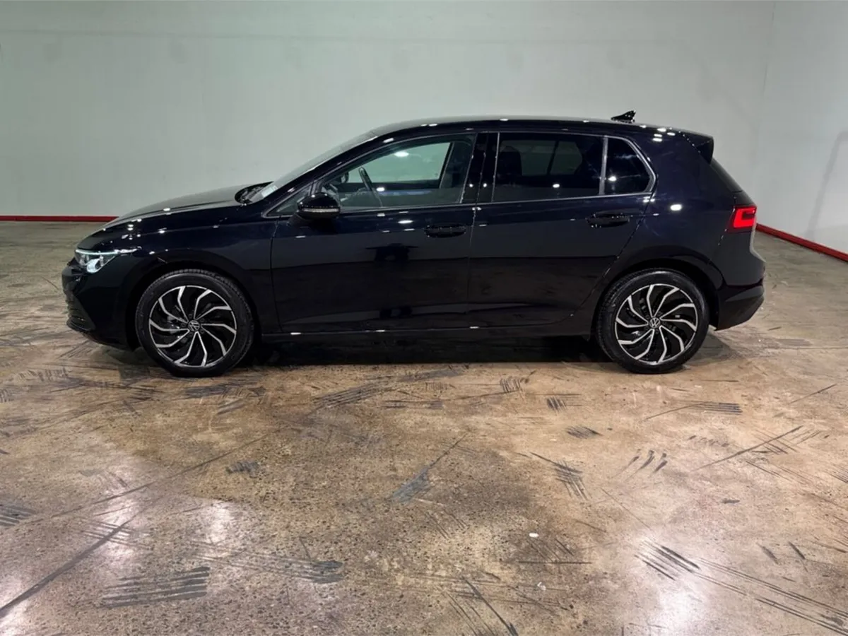 Volkswagen Golf 1.0 AUTOMATIC ETSI ACTIVE PLATINUM - Image 6