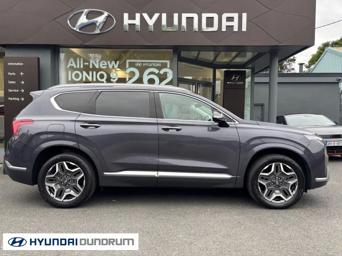 Hyundai Santa Fe Phev 7 Seater - Image 2