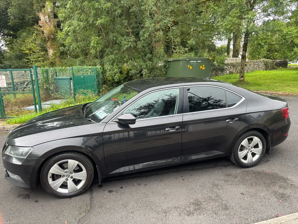 Skoda superb sportline - Image 4
