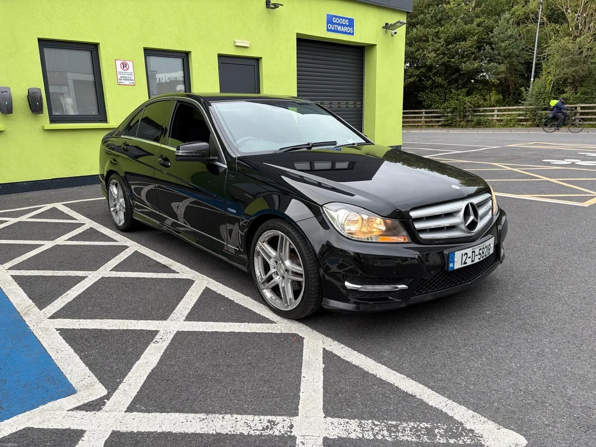 12 Mercedes C180 AMG Sport auto NCT/Tax 2027 - Image 5