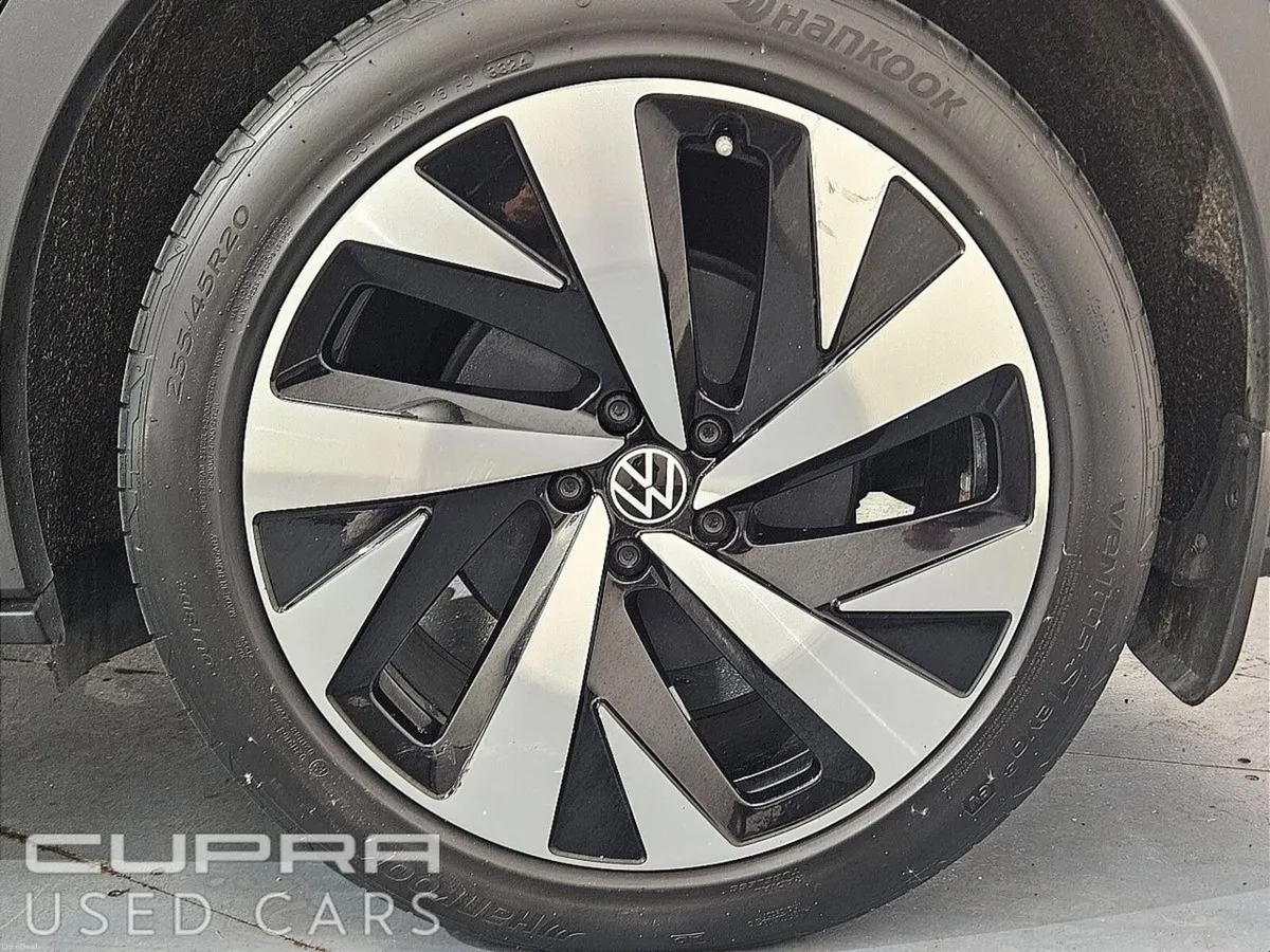 Volkswagen ID.4 77kWh LIFE Pro **Bigger Battery** - Image 6