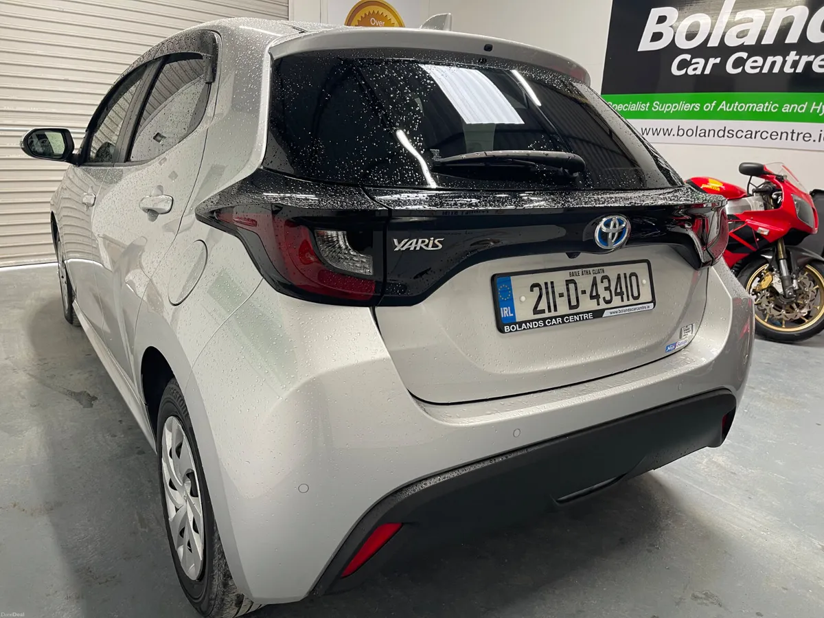 2021 Toyota Yaris Hybrid 1.5 Automatic 5dr Model - Image 5