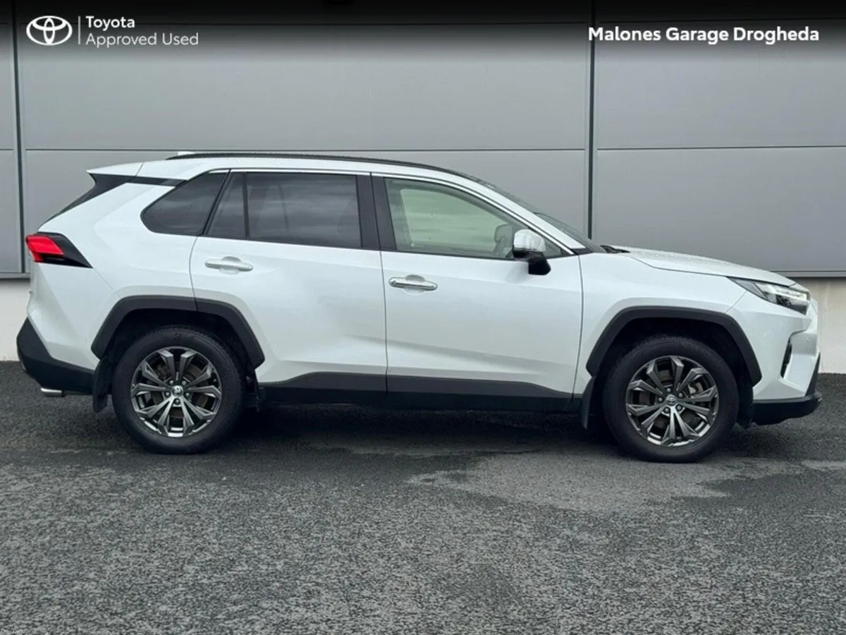 Toyota RAV4 2.5 Hybrid Platinum *Tow Bar* Call Now - Image 3