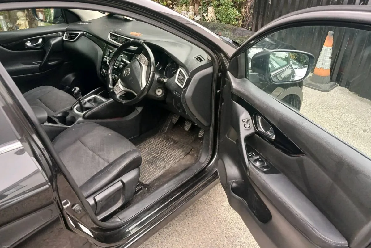 Nissan qashqai pure drive - Image 4