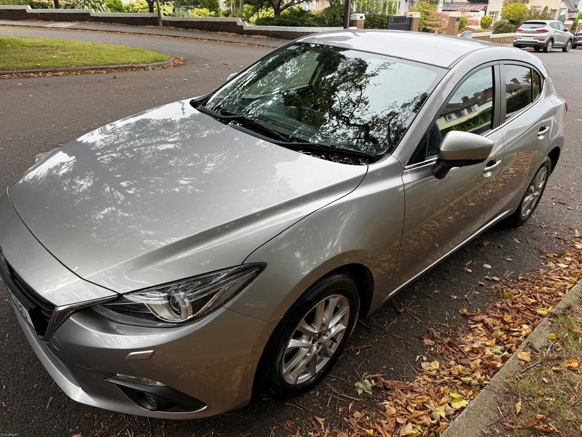 Mazda 3 Diesel Tiny milage - Image 3
