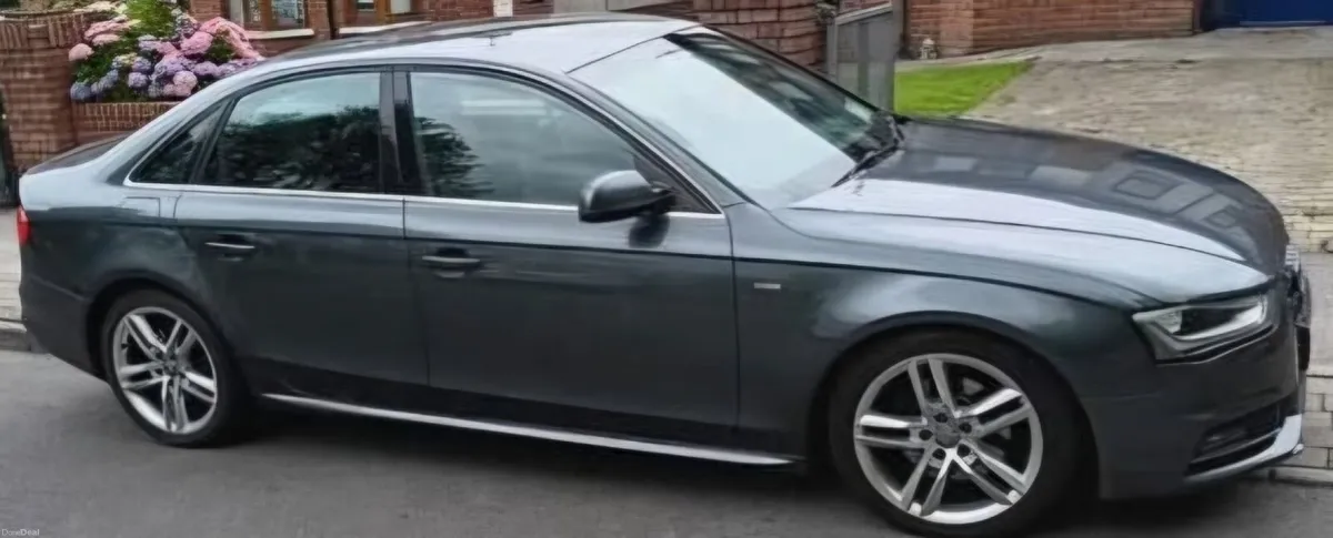 Audi A4 2014 - Image 2