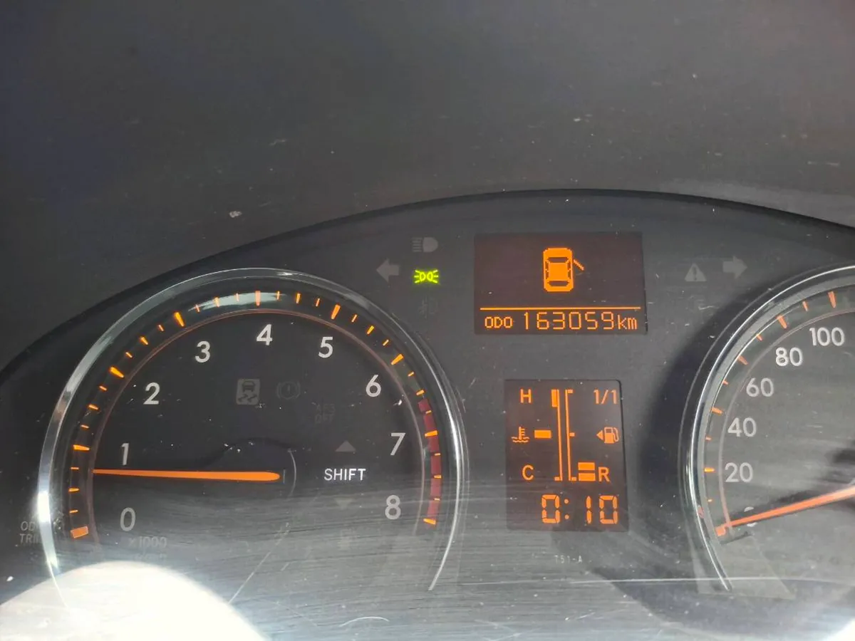 Toyota avensis - Image 5